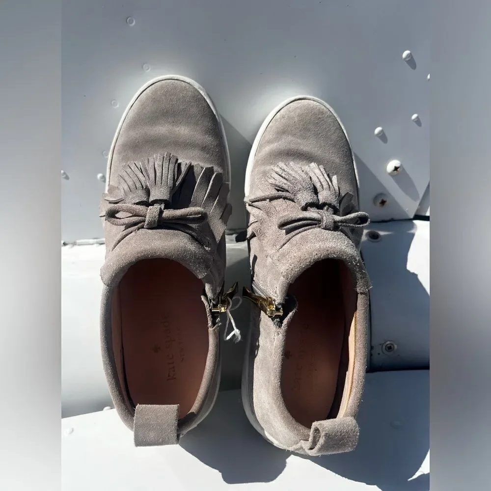 KATE SPADE ♠️ Tan Suede Tassel Sneakers! Size 6; LIKE NEW!